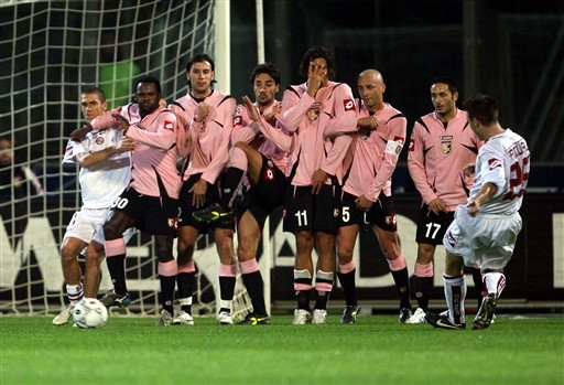 NG体育官方网站- 西西里岛足球热情高涨，巴勒莫与卡塔尼亚酝酿复兴计划