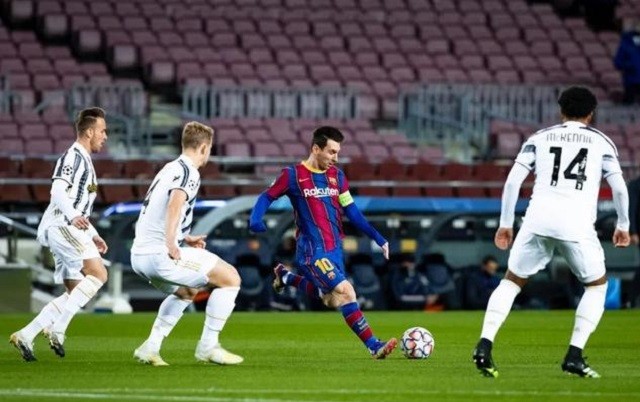 NG体育官网- 弗赖堡小将梅开二度，成为球队获胜最大功臣